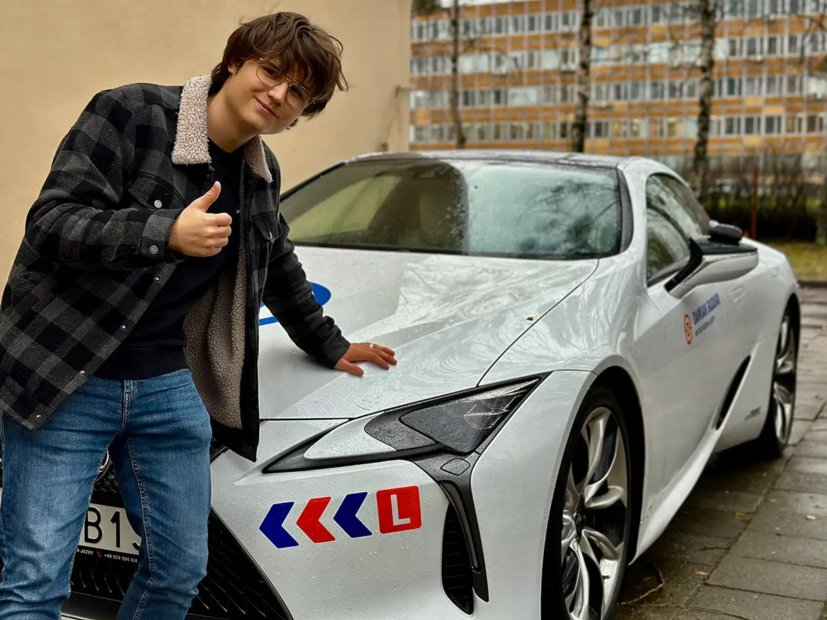 Lexus-LC500h (5)