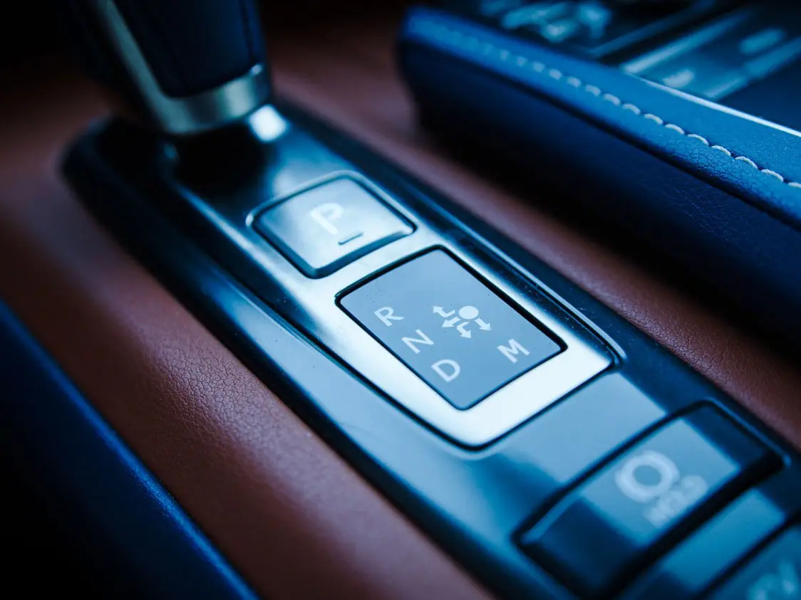 Lexus-LC500h (8)