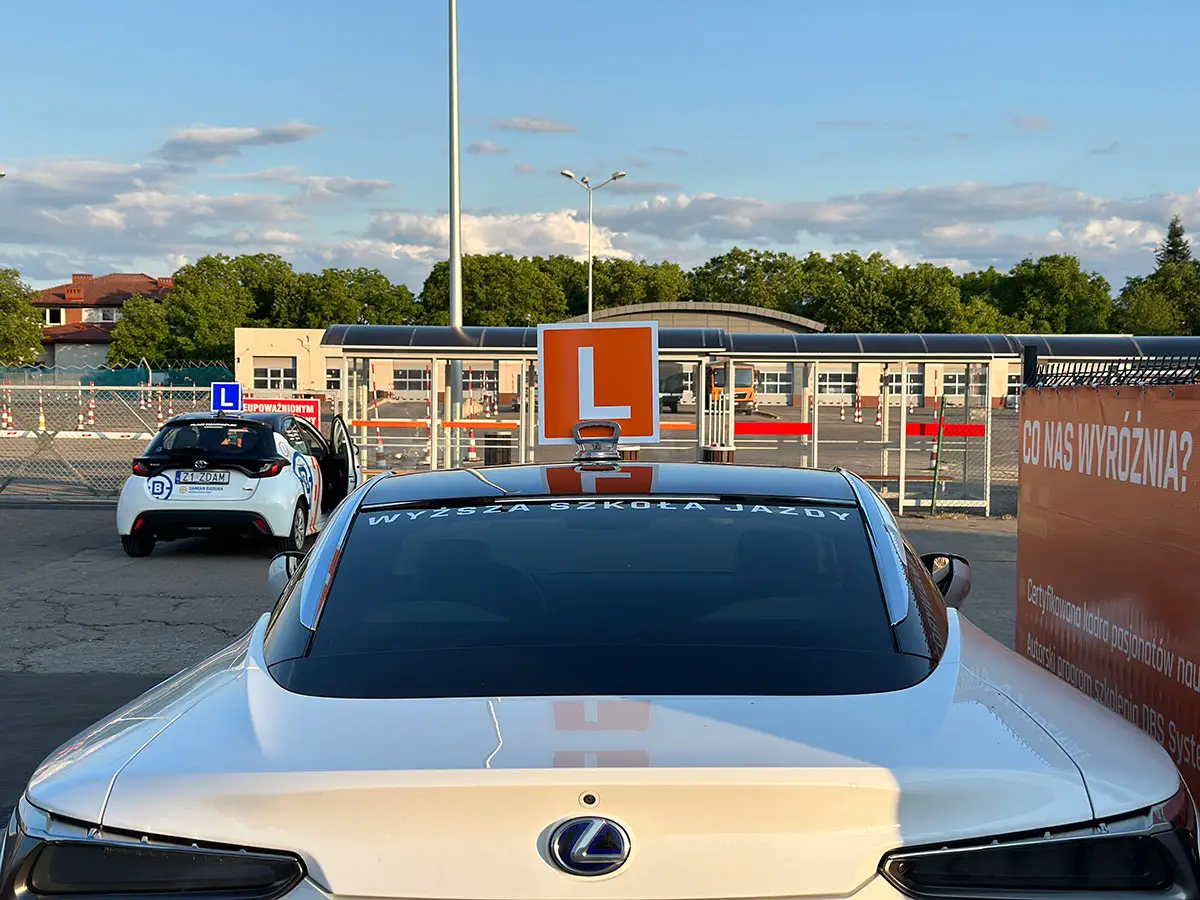 e10
